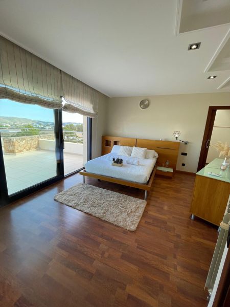 VILLA EXCLUSIVA CON VISTAS AL MAR Y LICENCIA TURÍSTICA