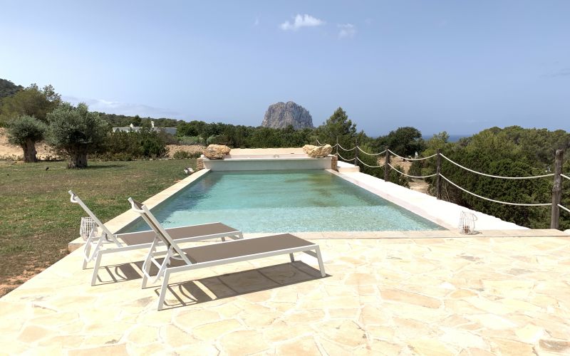 EXCLUSIVA VILLA EN CALA D´HORT