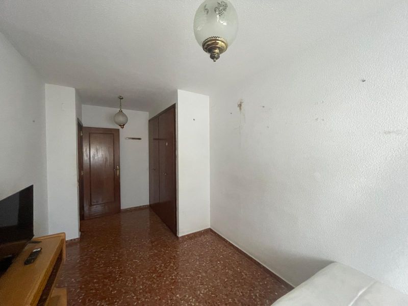 PISO AMPLIO Y LUMINOSO A ESCASOS METROS DE CALO DES MORO