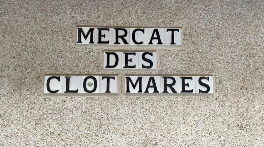 LOCAL EN EL MERCADO CLOT MARES