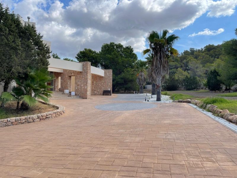 VILLA EXCLUSIVA CON VISTAS AL MAR Y LICENCIA TURÍSTICA