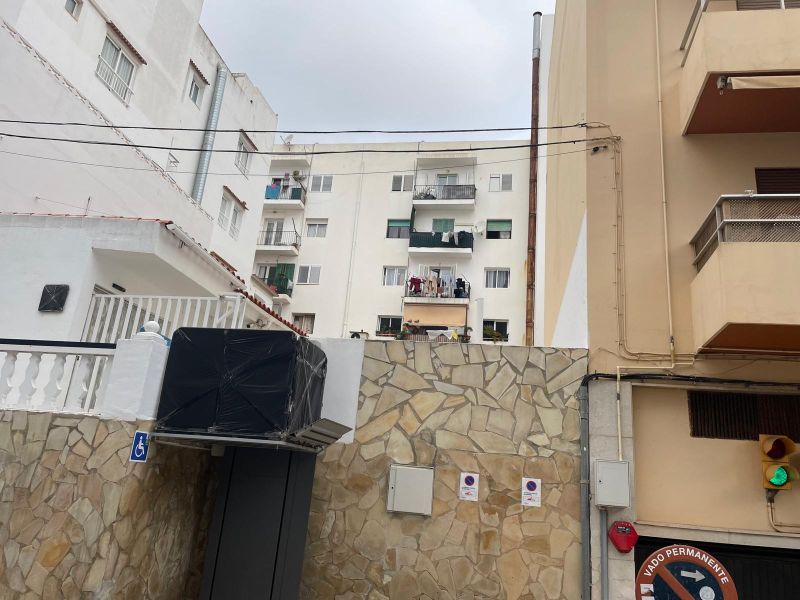 PISO EN FIGUERETES DE 2 HABITACIONES