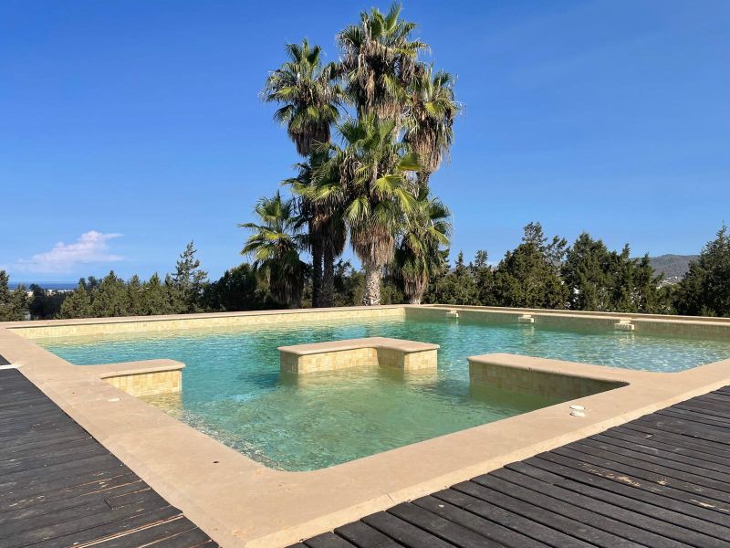VILLA EXCLUSIVA CON VISTAS AL MAR Y LICENCIA TURÍSTICA