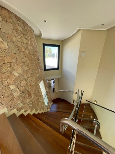 VILLA EXCLUSIVA CON VISTAS AL MAR Y LICENCIA TURÍSTICA
